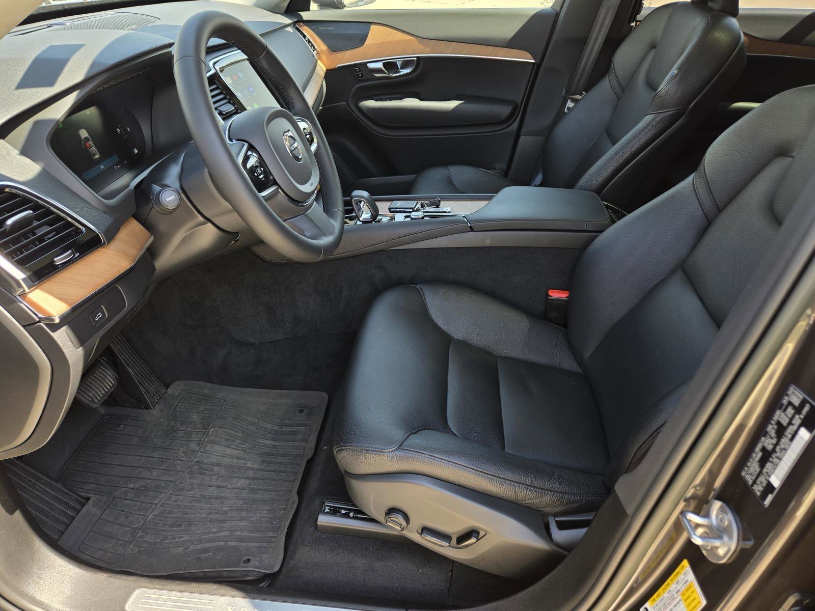 Used 2023 Platinum Gray Metallic Volvo Plus image 26