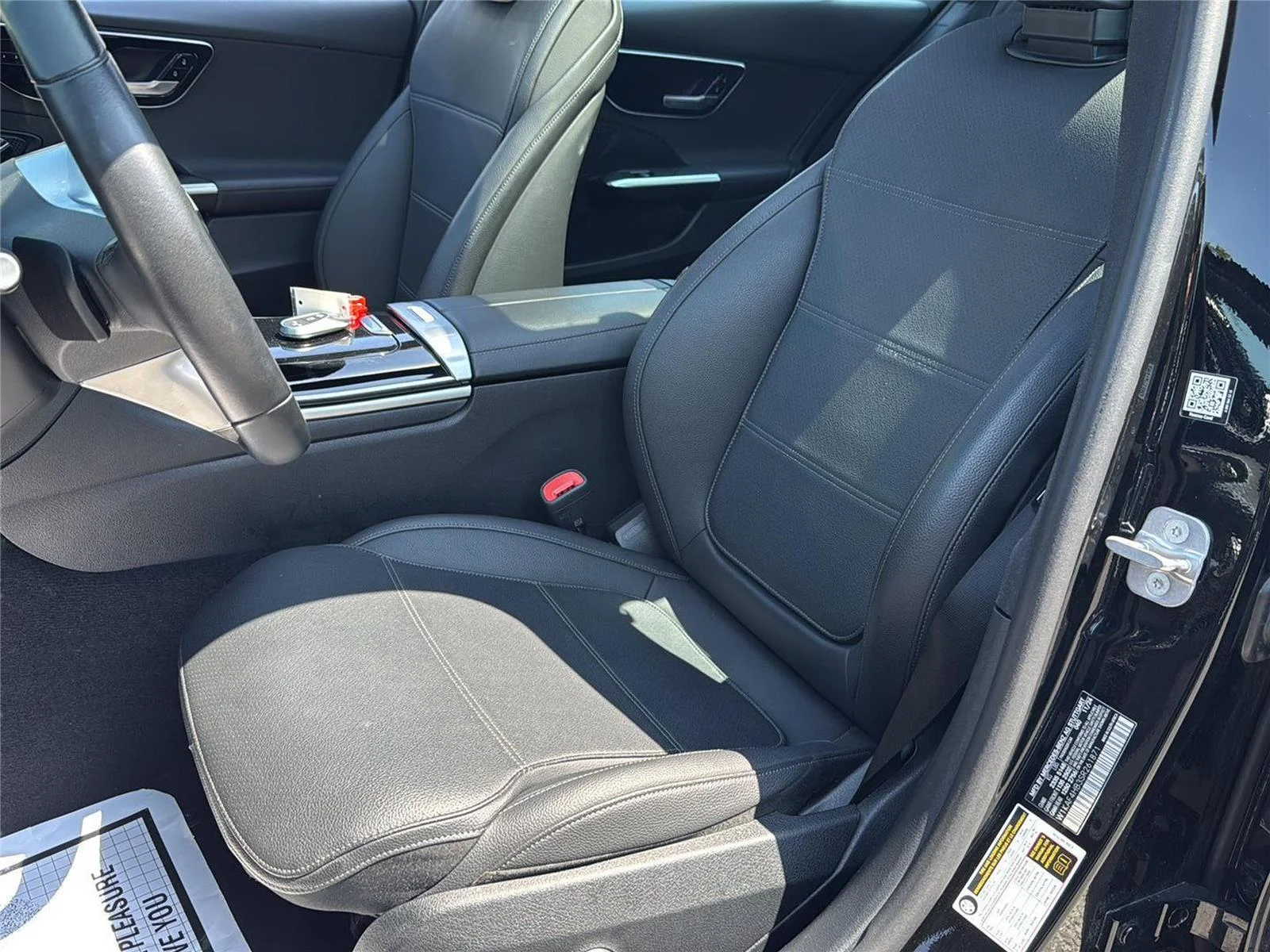 2025 Mercedes-Benz C-Class Sedan C 300 - Photo 14