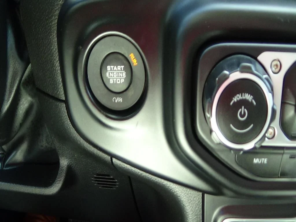 Used 2023 Black Clear Coat (px8) Jeep Sahara 4xe image 28