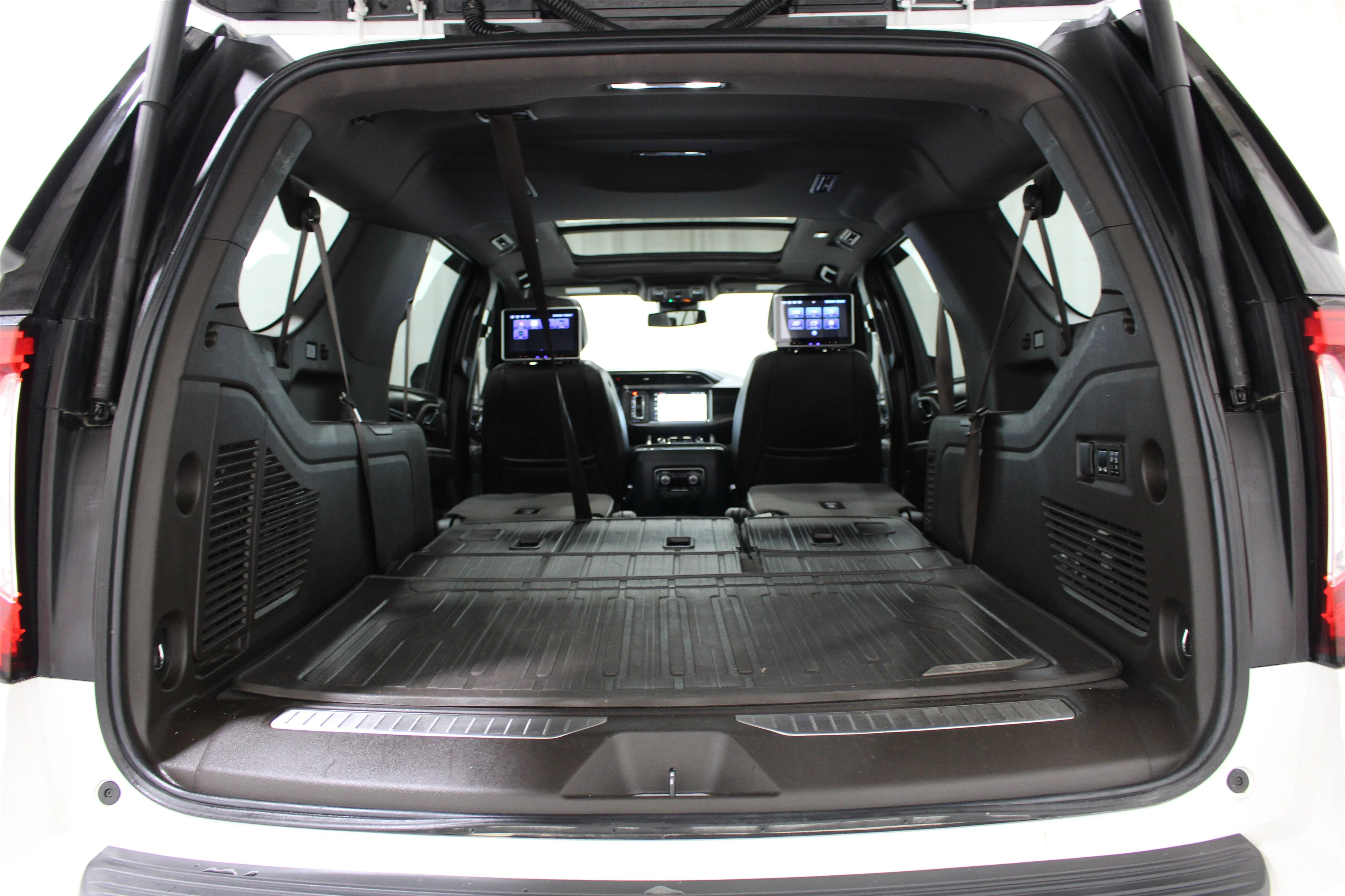 2023 GMC Yukon XL Denali - Photo 23