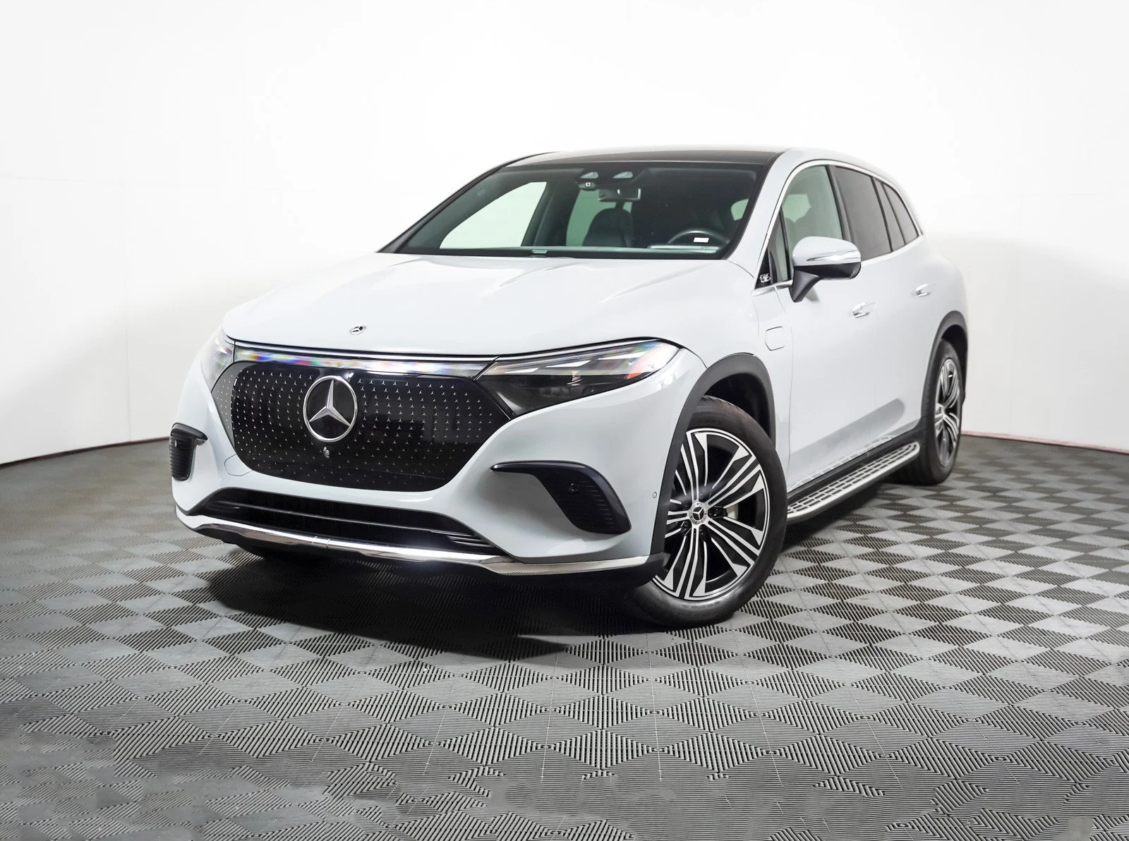 2023 Mercedes-Benz EQS SUV