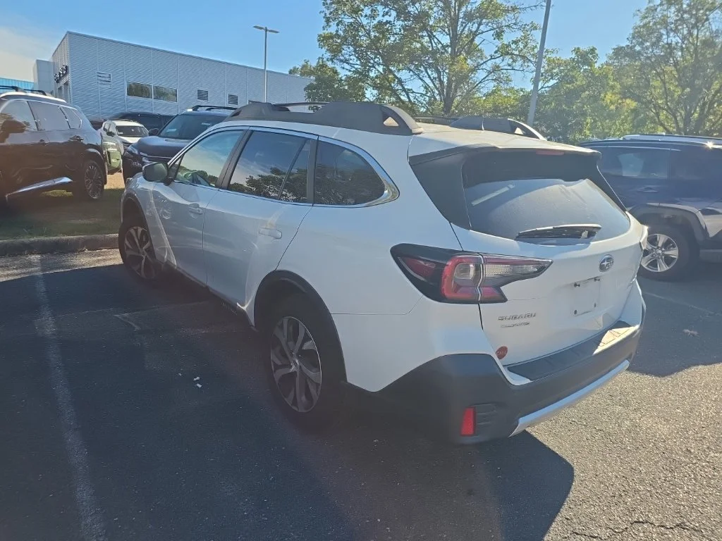 Used 2022 White Subaru Limited image 4