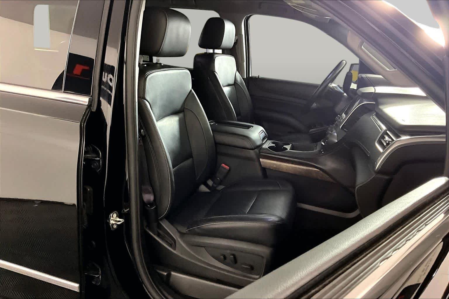 Used 2017 BLACK Chevrolet LT image 9