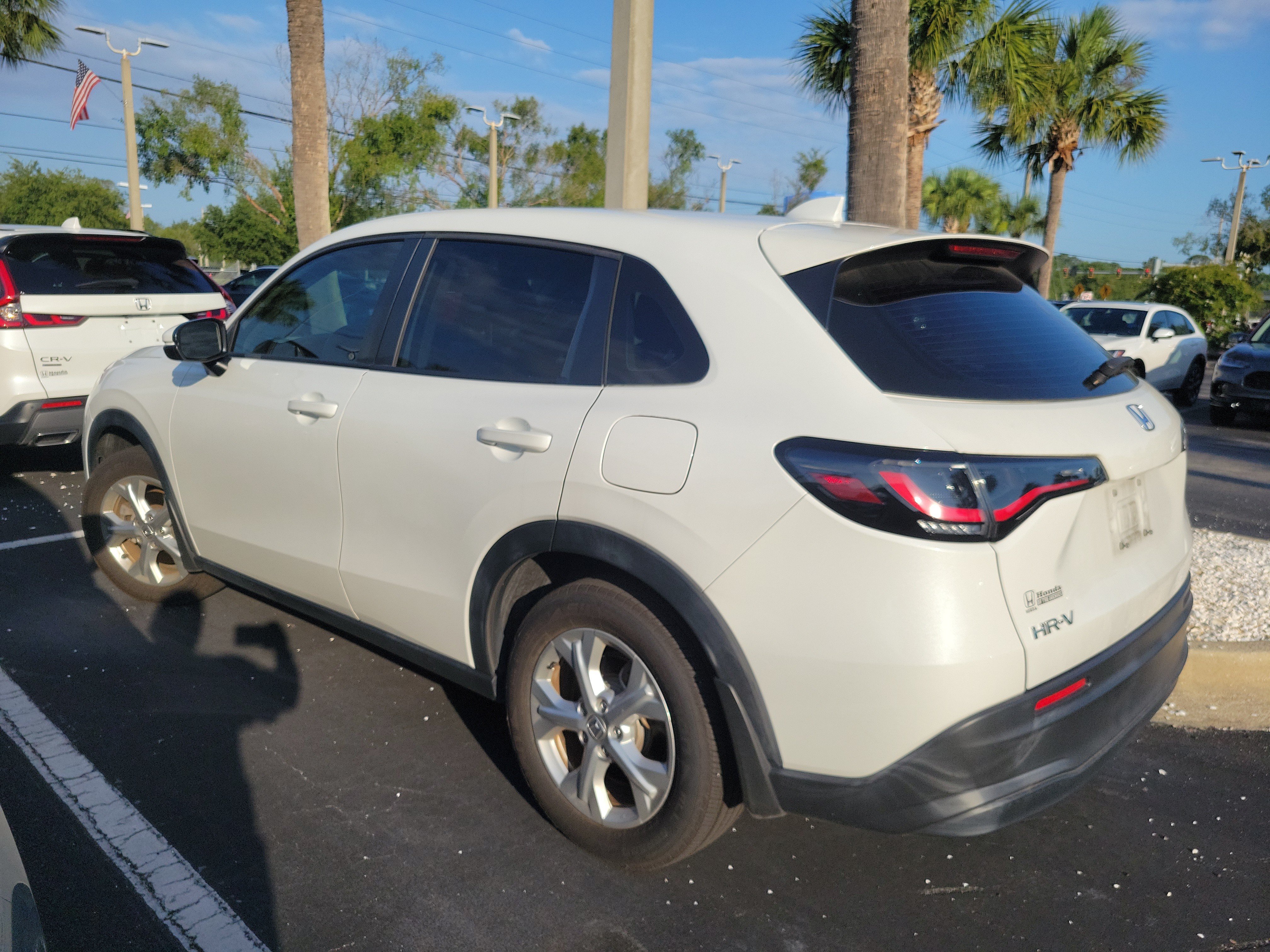 Used 2024 Platinum White Pearl Honda 5DR 2WD LX image 31