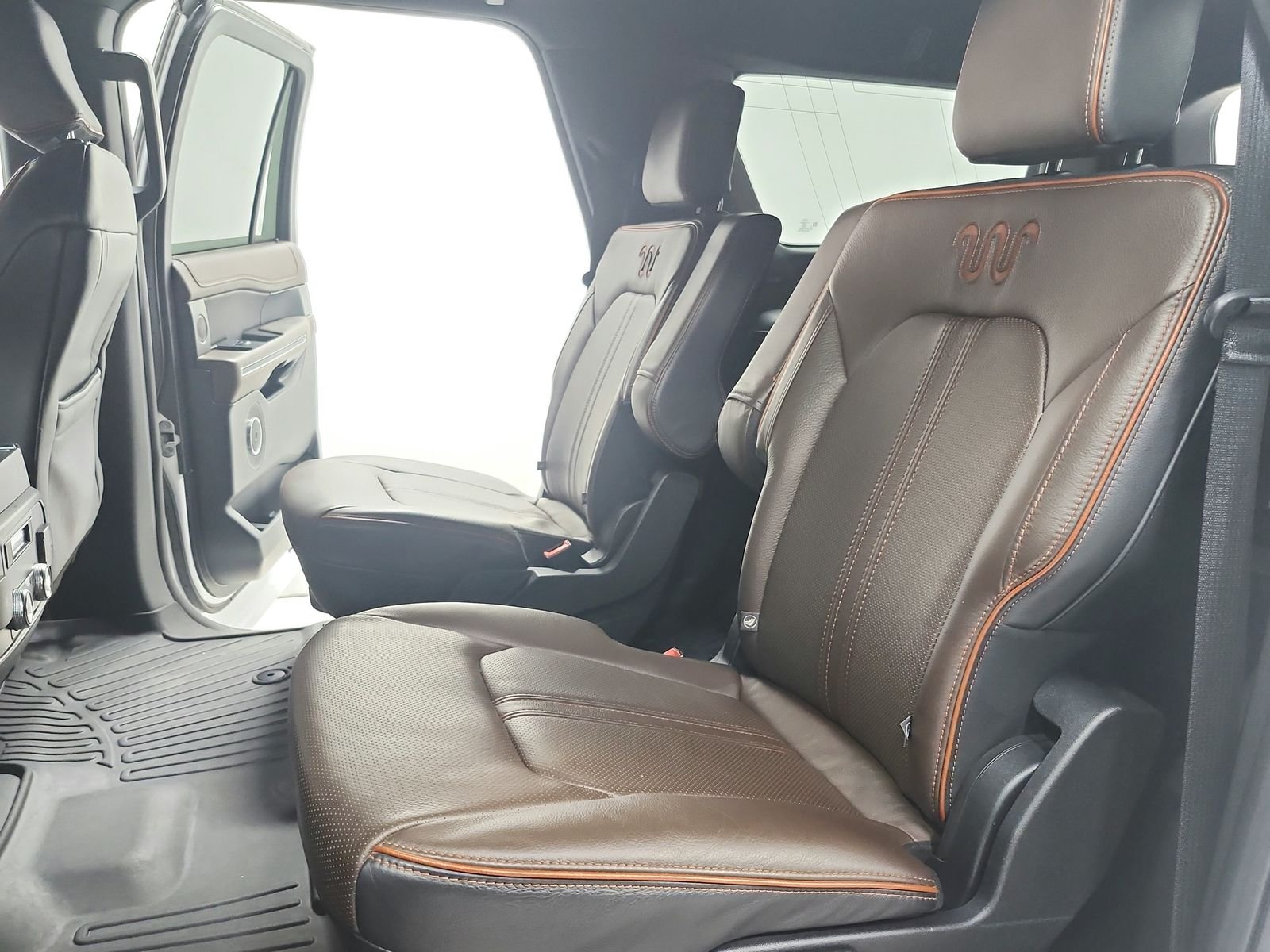 Used 2021 Oxford White Ford King Ranch image 42