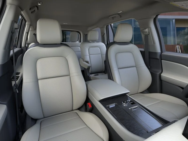 New 2026 Infinite Black Metallic Clearcoat Lincoln Premiere® image 10