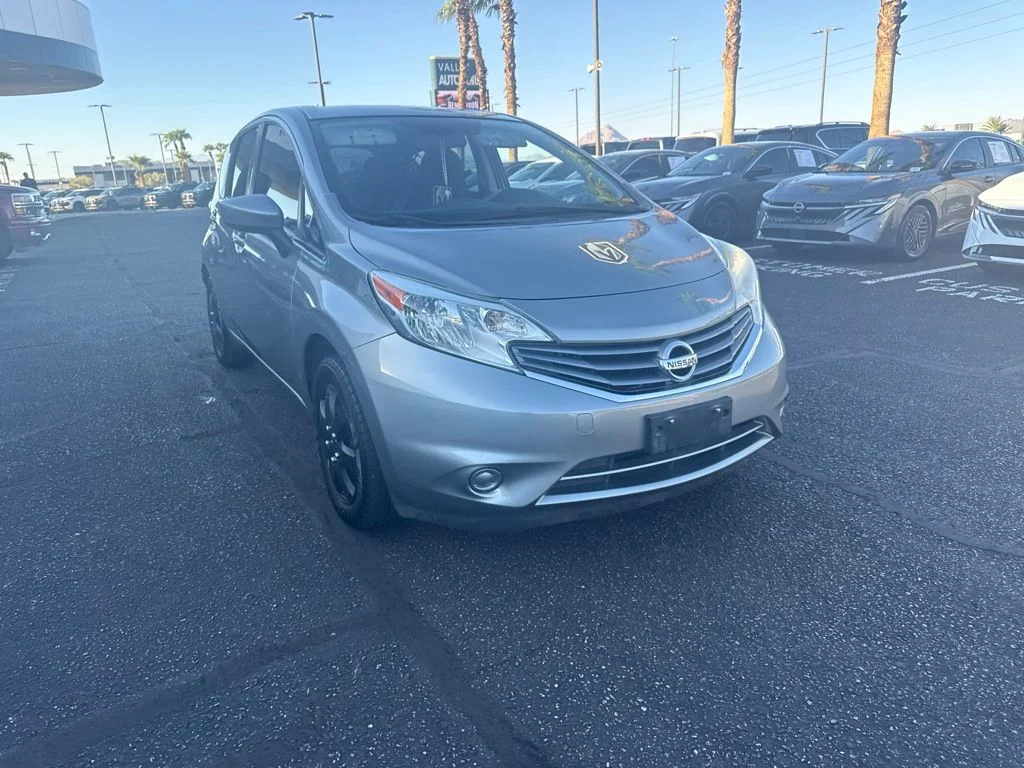 Used 2015 Gray Nissan S Plus image 3