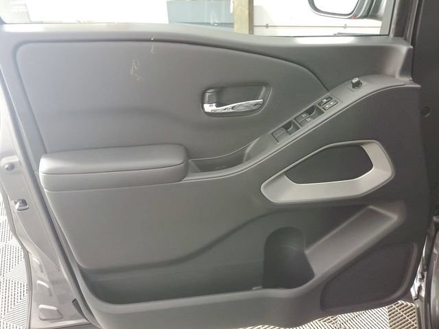 New 2026 Gun Metallic Nissan Crew Cab SV image 27