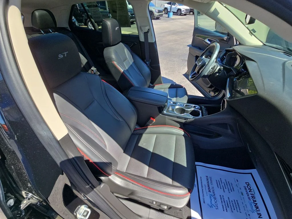 Certified Used 2023 Black Buick Essence image 31