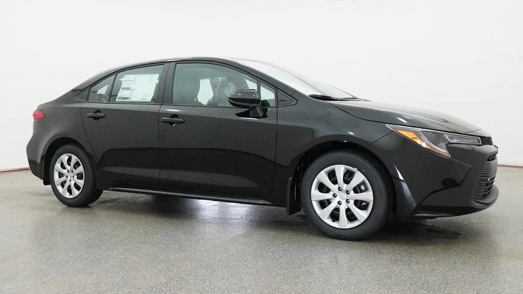 New 2026 Midnight Black Metallic Toyota LE image 11