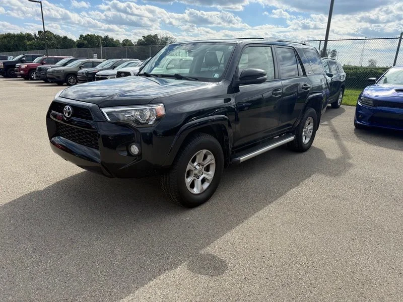 Used 2018 Black Toyota SR5 Premium image 2