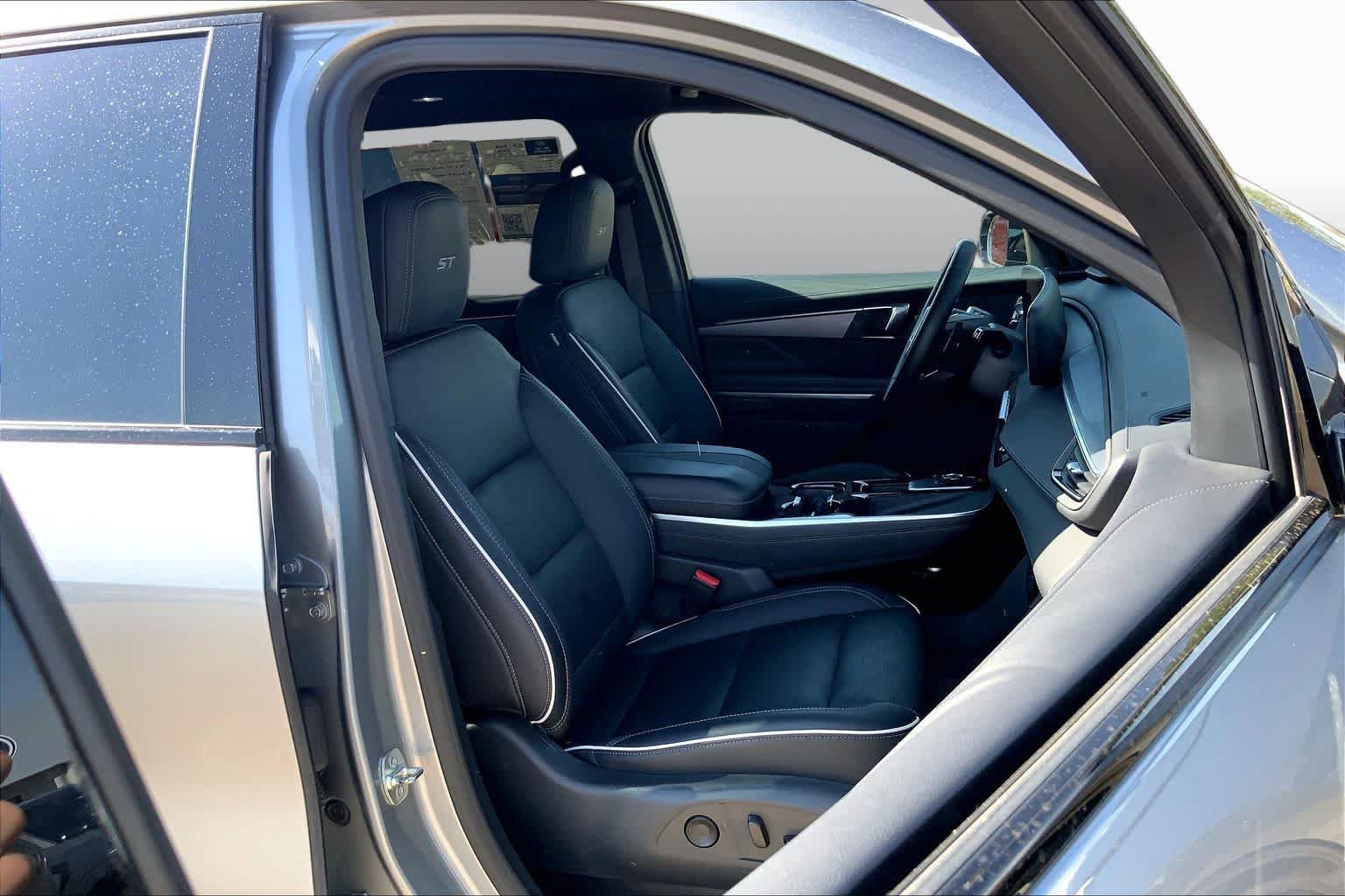 Certified Used 2025 Moonstone Gray Metallic Buick Sport Touring image 9