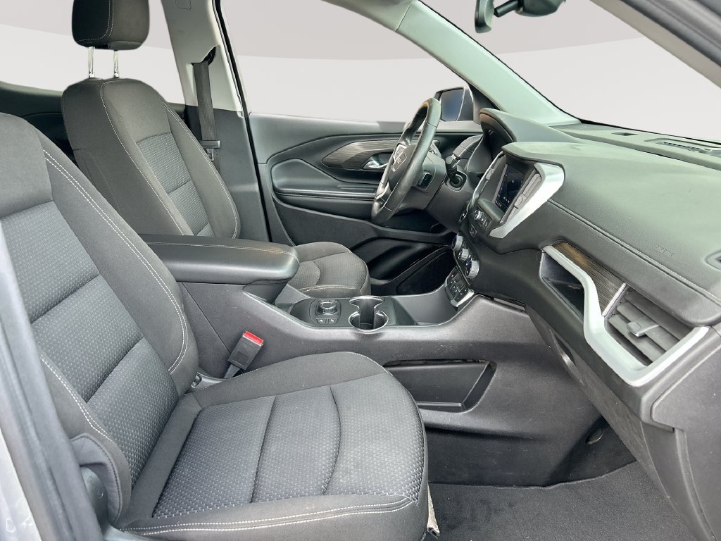 Used 2024 Gray GMC SLE image 29