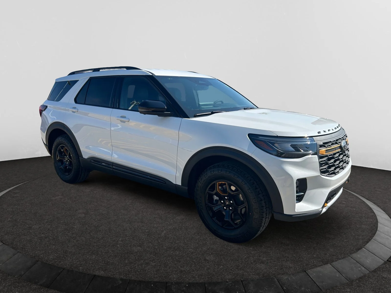 New 2026 STAR WHITE MET TRI-COAT Ford Tremor image 7