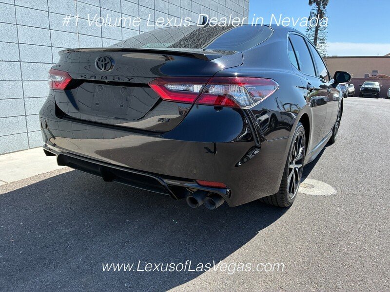 Used 2022 Midnight Black Metallic Toyota SE image 3