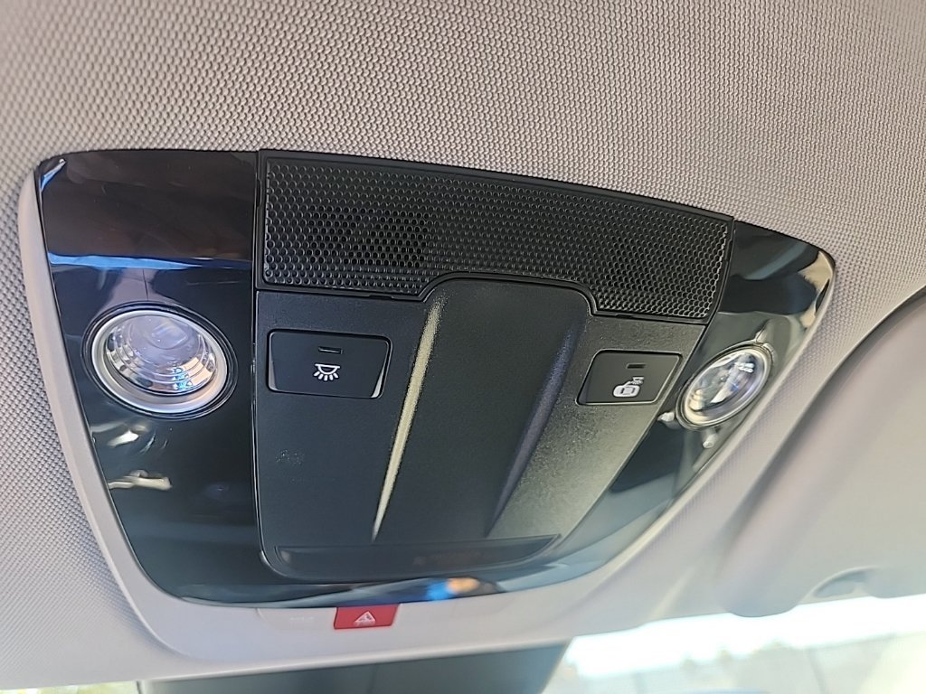 Certified Used 2024 Aurora Black Kia Light image 24