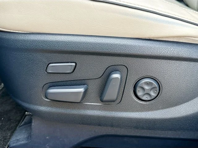 Used 2021 White Hyundai Limited image 20