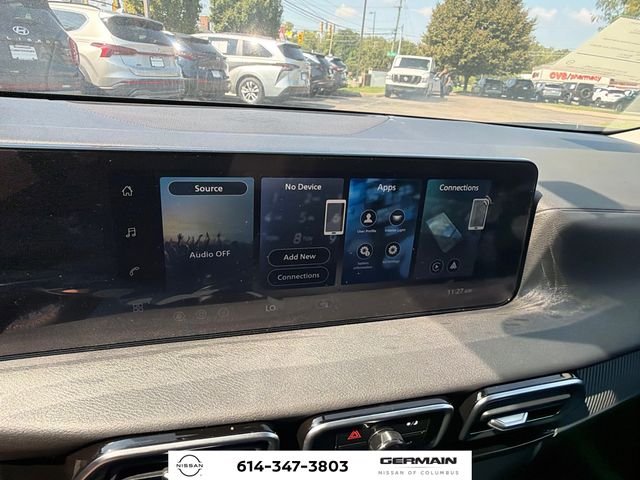 New 2026 Atlantic Gray Metallic / Super Black Two-tone Nissan SR image 21