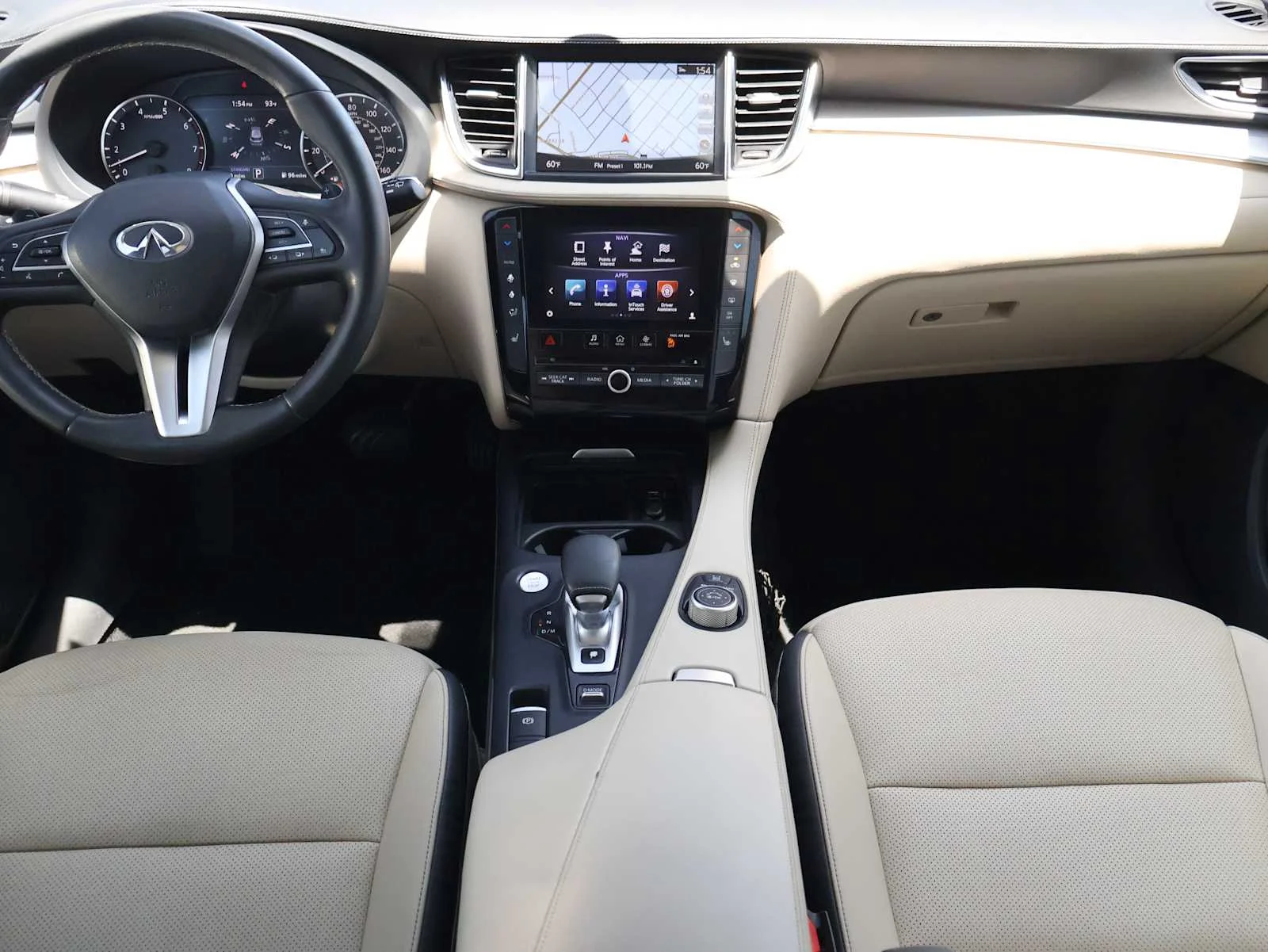 Used 2019 Majestic White INFINITI ESSENTIAL image 26