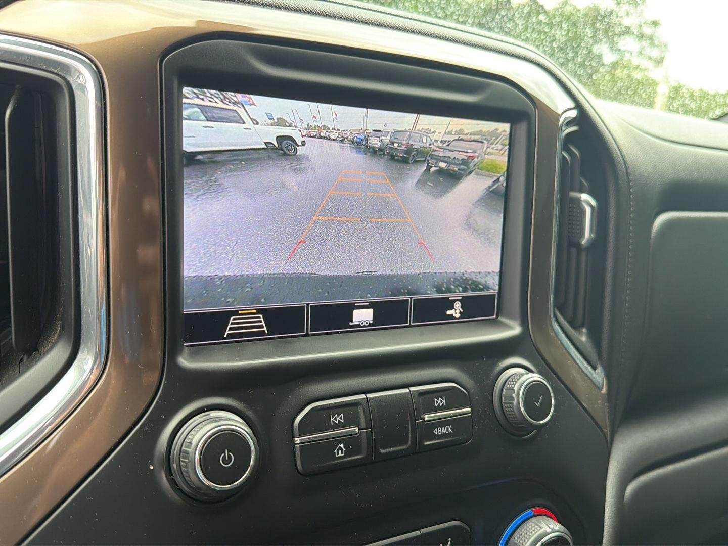 Used 2020 Black Chevrolet High Country image 26