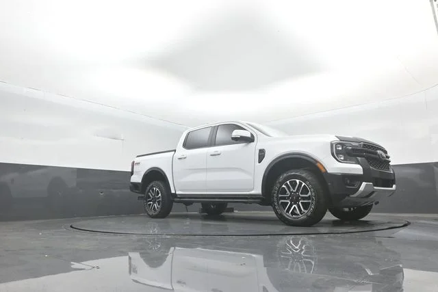Used 2024 White Ford Lariat image 29