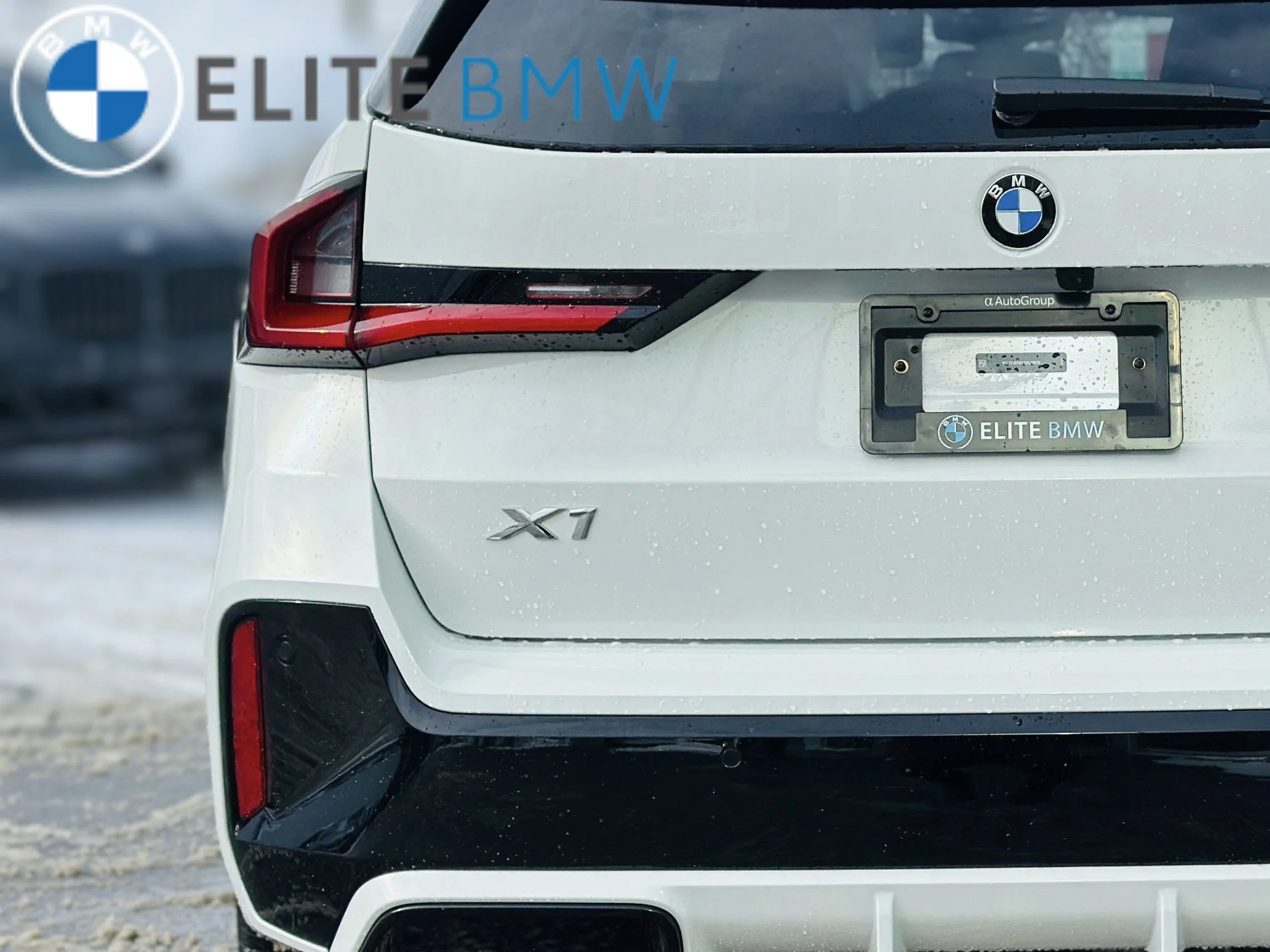 Used 2026 Alpine White Non-Metallic BMW xDrive28i image 37
