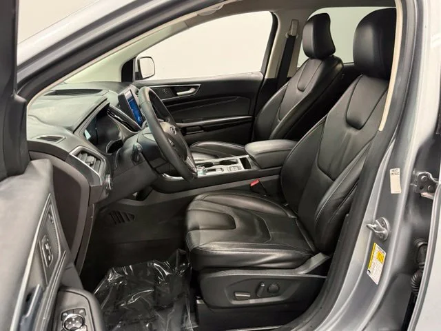 Used 2022 Silver Ford Titanium image 10
