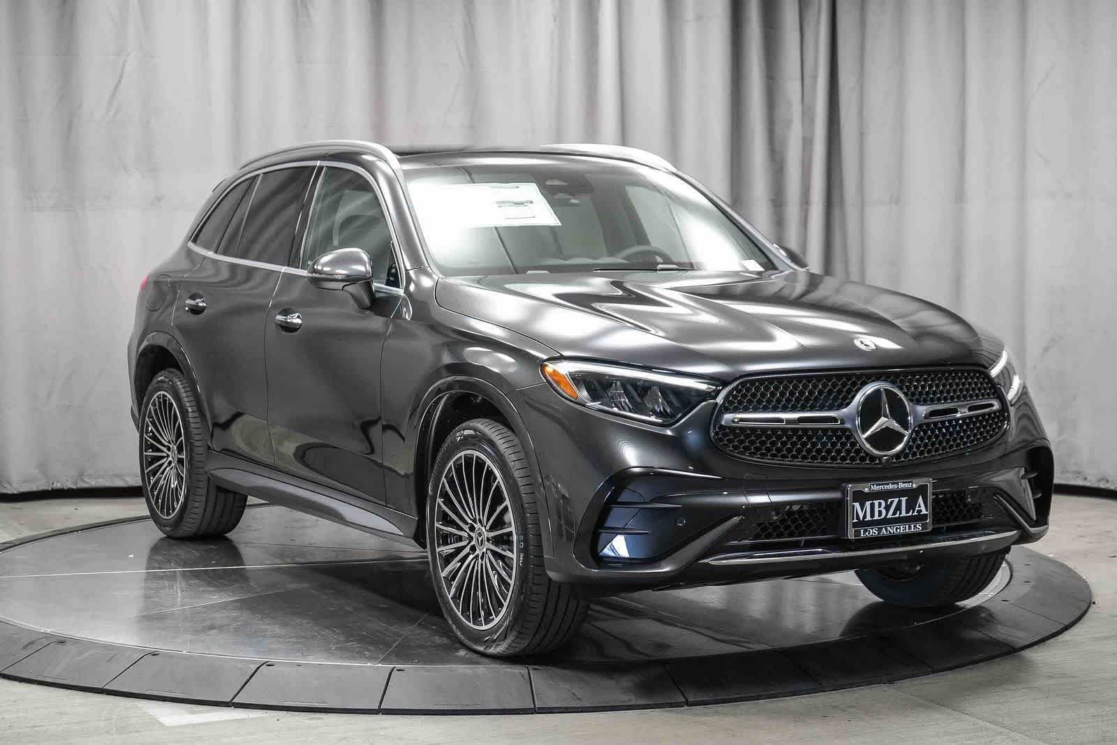 New 2026 Graphite Grey Metallic Mercedes-Benz GLC 300 image 3