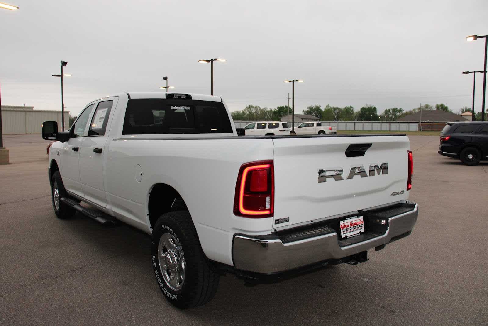 2025 RAM 3500 Tradesman - Photo 7