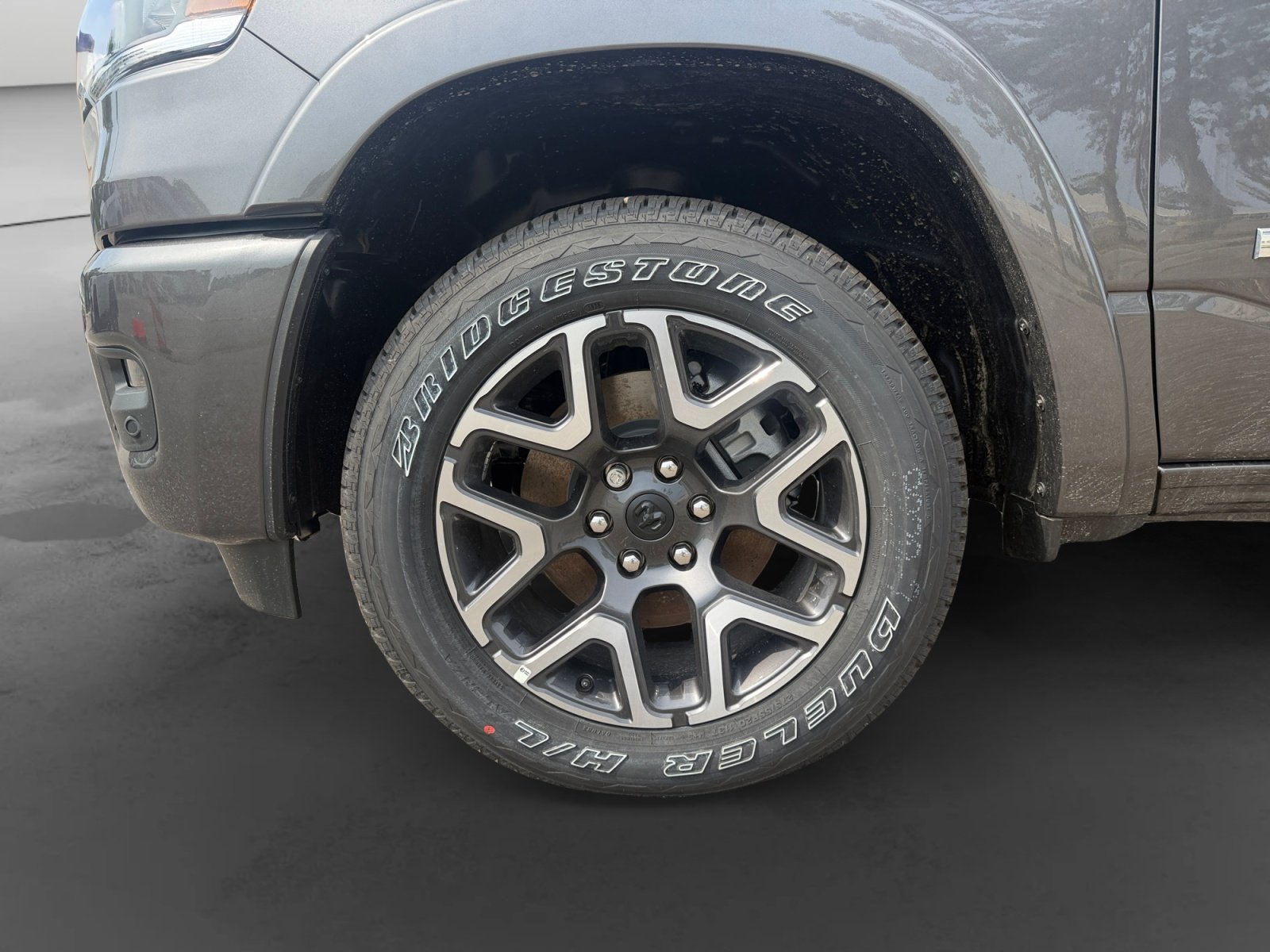 New 2026 Granite Crystal Metallic Clear-Coat Exterior Paint RAM Laramie image 8