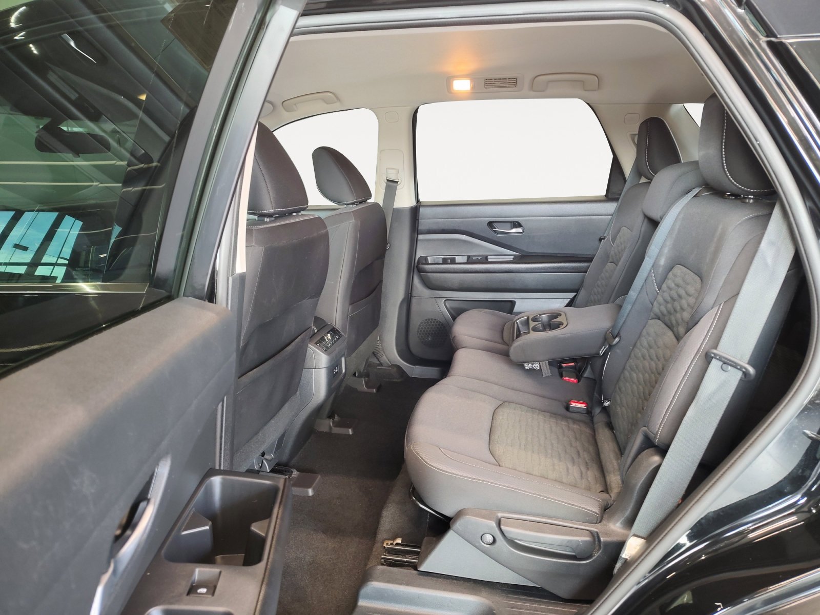 Used 2022 Super Black Nissan S image 23