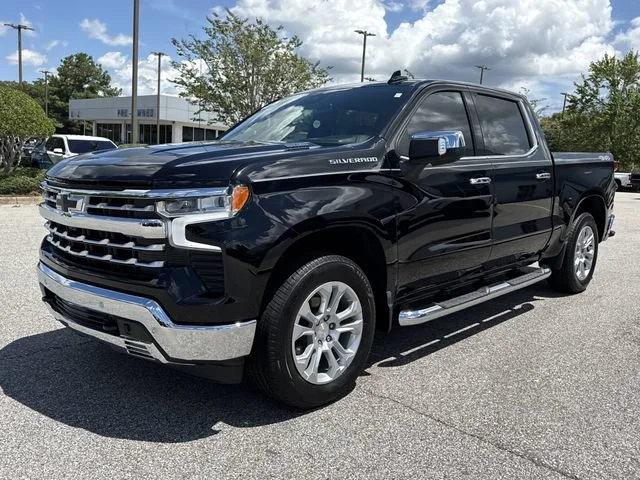 2026 Chevrolet Silverado 1500 LTZ - Photo 7