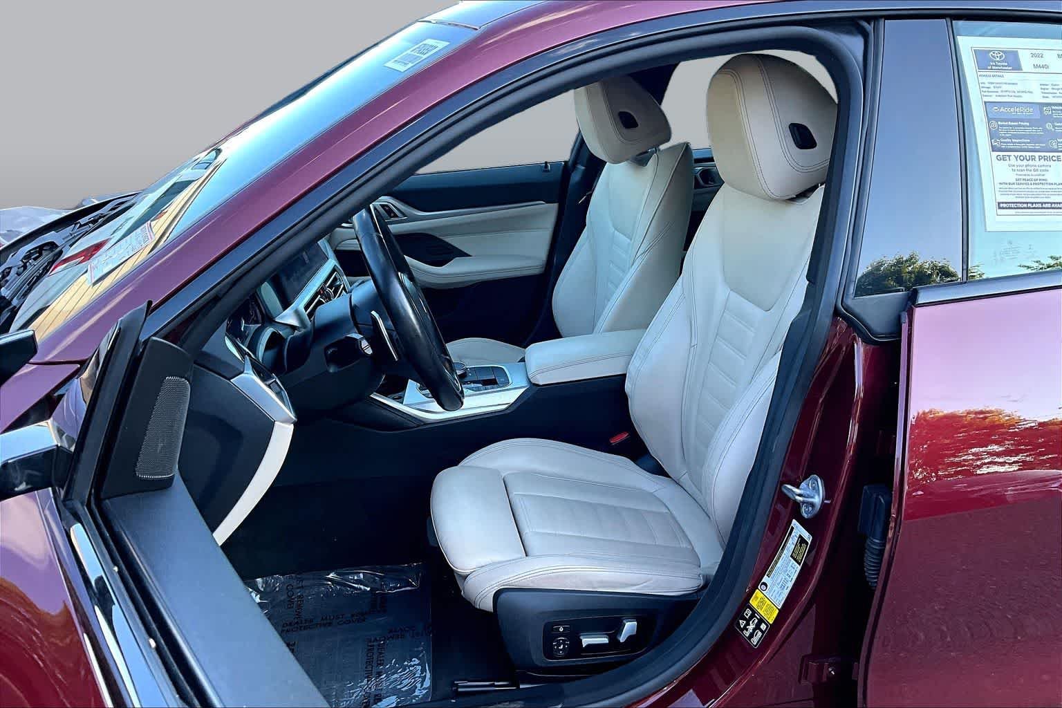 Used 2022 Aventurin Red Metallic BMW M440i xDrive image 9