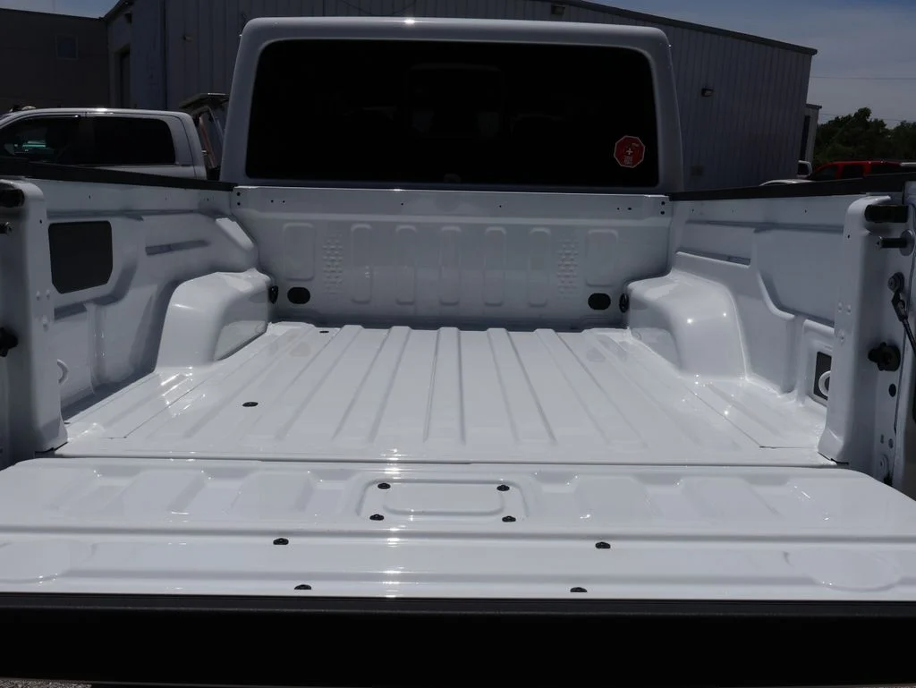 New 2026 Bright White Clear-Coat Exterior Paint Jeep Sport S image 14