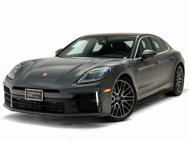 2025 Porsche Panamera 4