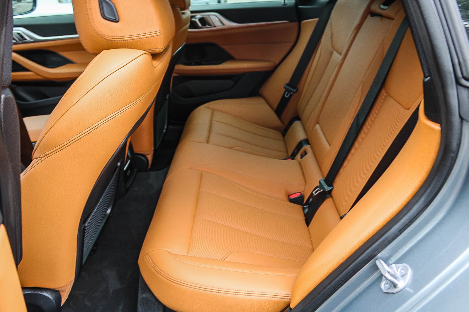 Used 2024 Skyscraper Grey Metallic BMW eDrive40 image 18