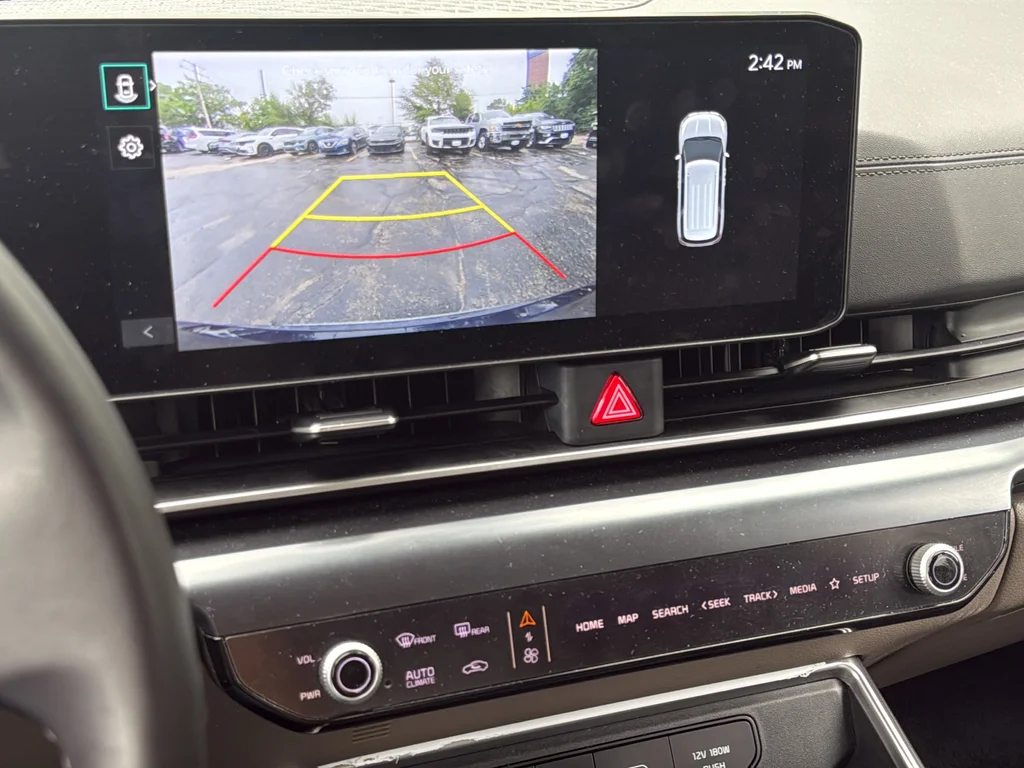 Used 2025 Blue Kia LXS image 15