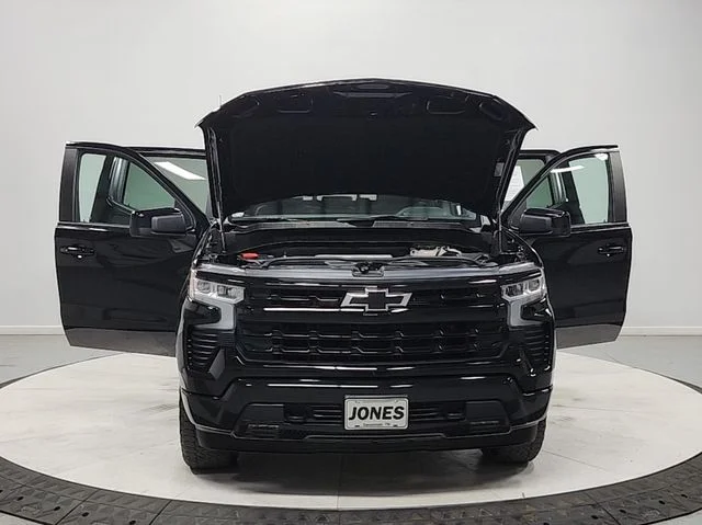 Used 2024 Black Chevrolet RST image 10