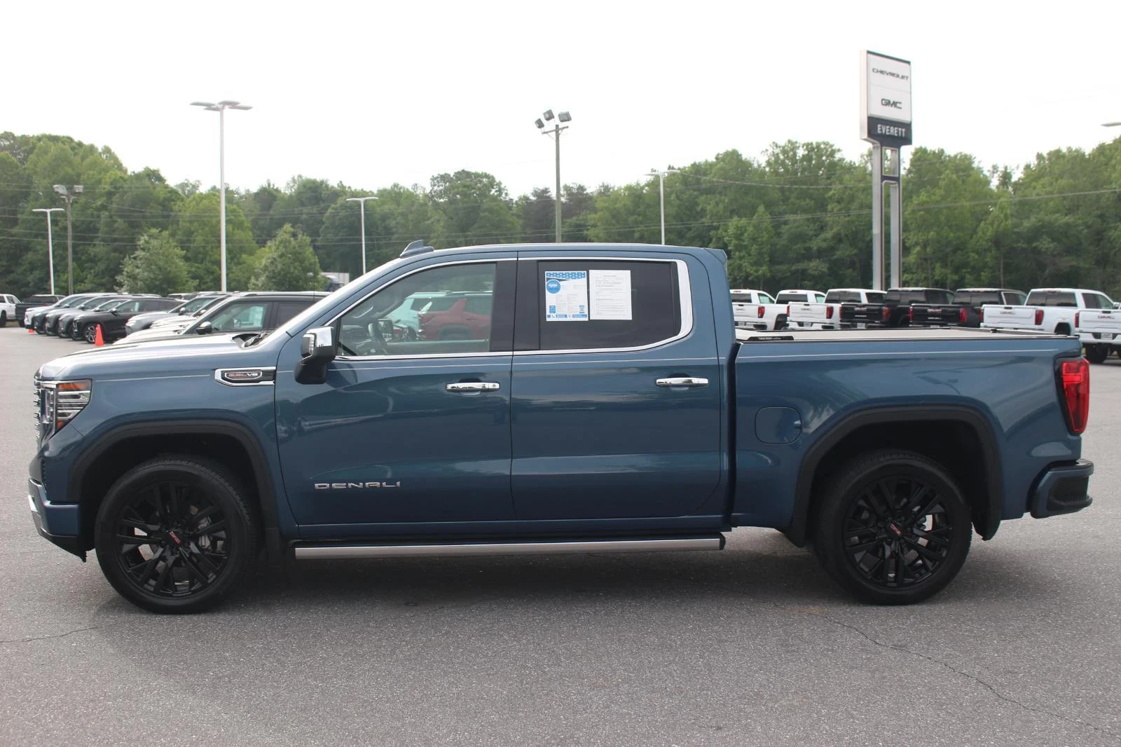 Used 2025 Downpour Metallic GMC Denali image 4
