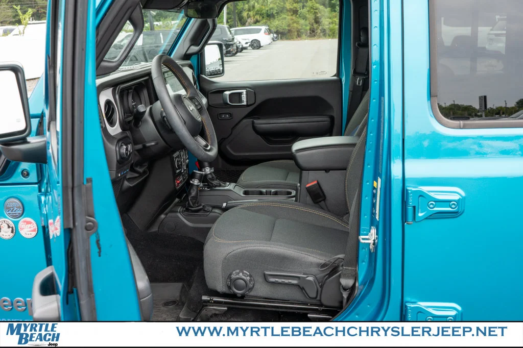 Used 2024 Bikini Pearl Coat Jeep Willys 4xe image 18