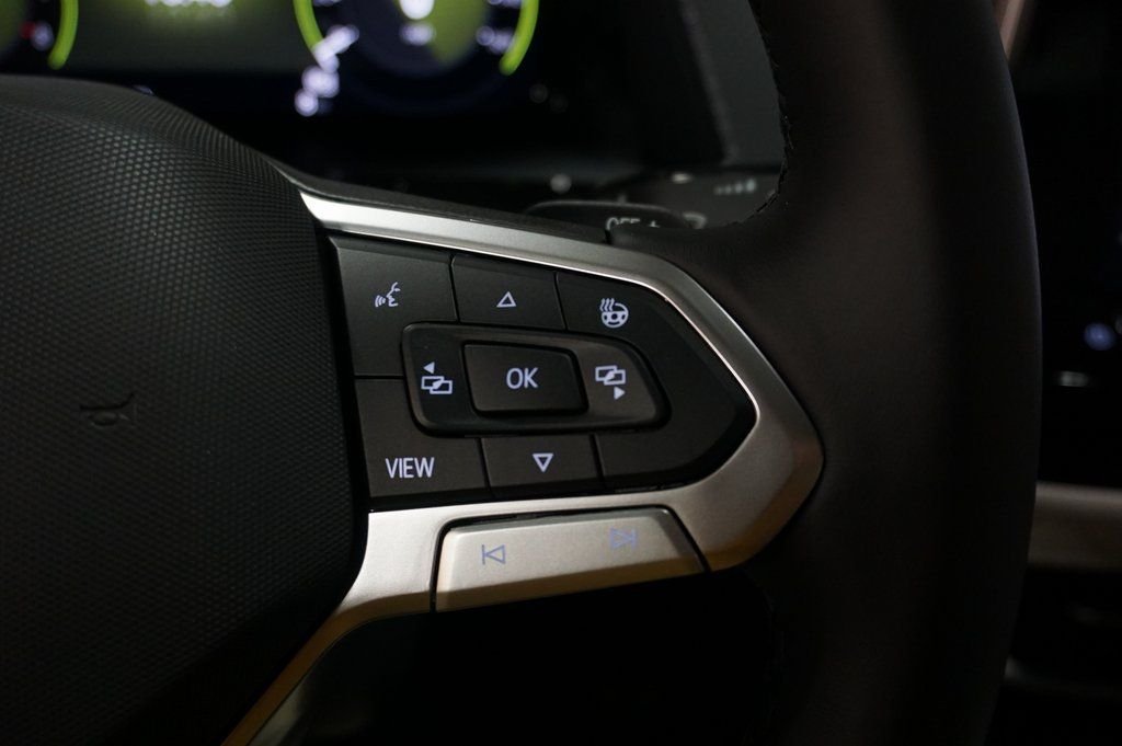 2026 Volkswagen Atlas Cross Sport SEL Premium R-LINE - Photo 23