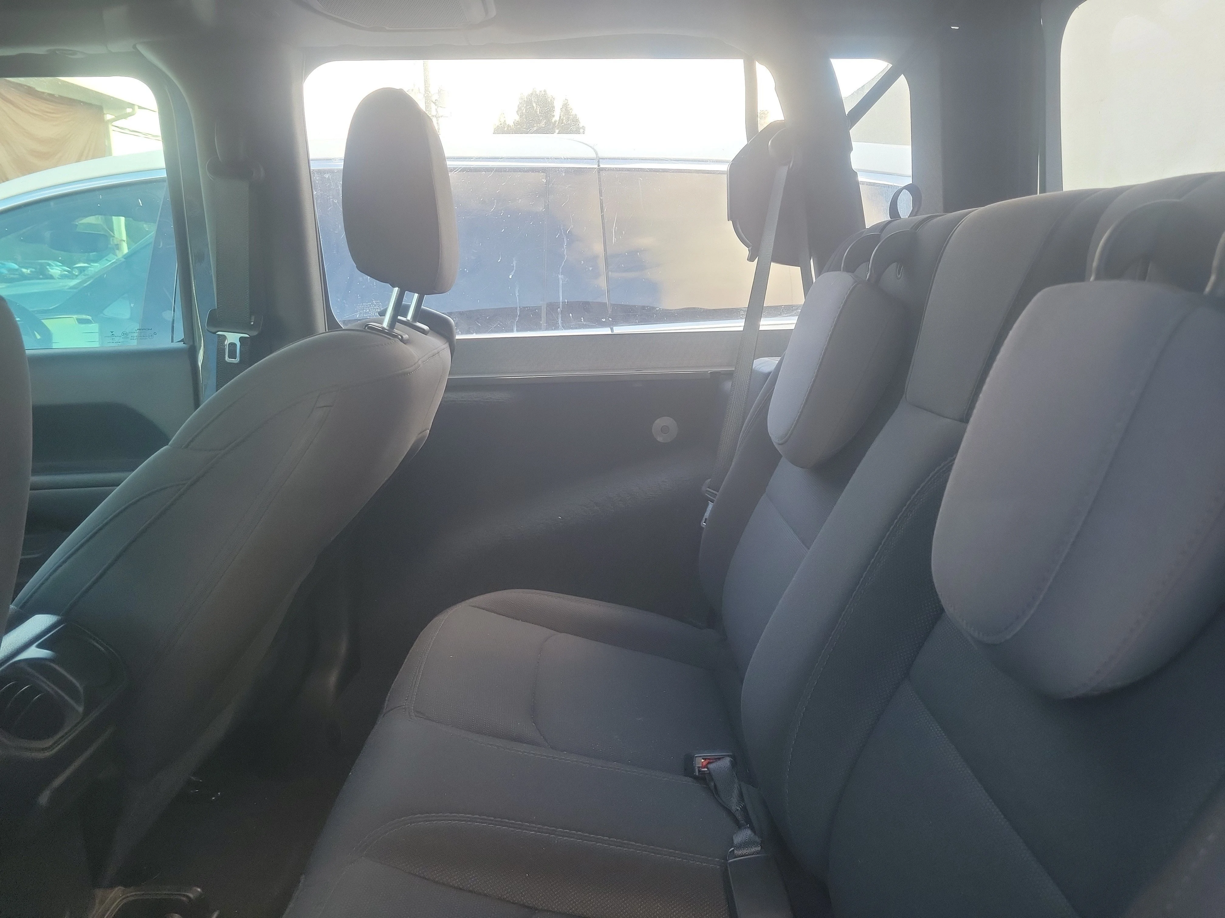 Used 2020 Sting-Gray Clearcoat Jeep Sport image 8