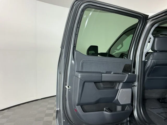 New 2026 Carbonized Gray Metallic Ford Lariat image 32
