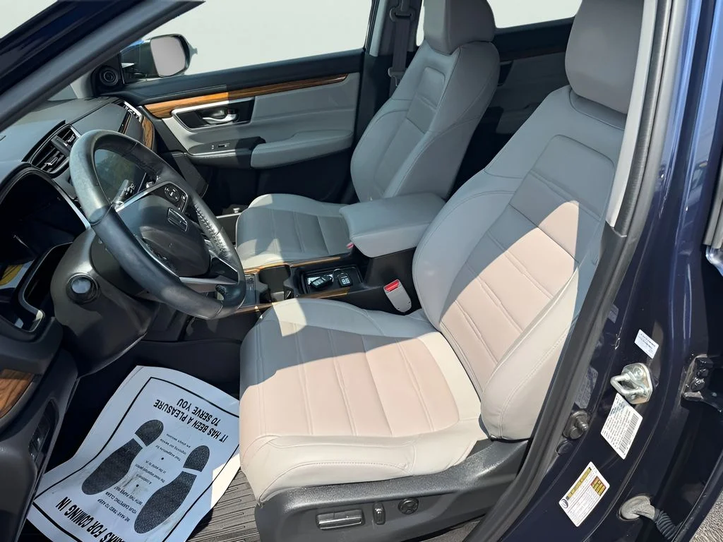 Used 2020 Obsidian Blue Pearl Honda Touring image 20