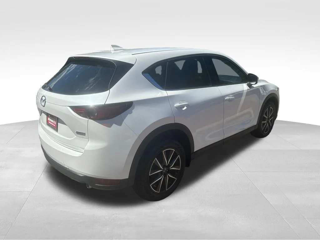 Used 2017 White Mazda Grand Touring image 25