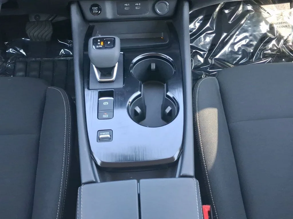 Certified Used 2026 White Nissan S image 5