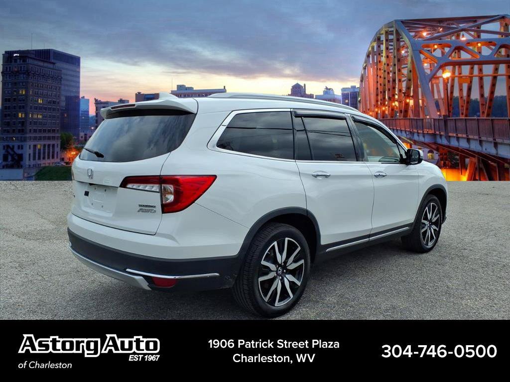 Used 2022 Platinum White Pearl Honda Touring 7-Passenger image 3