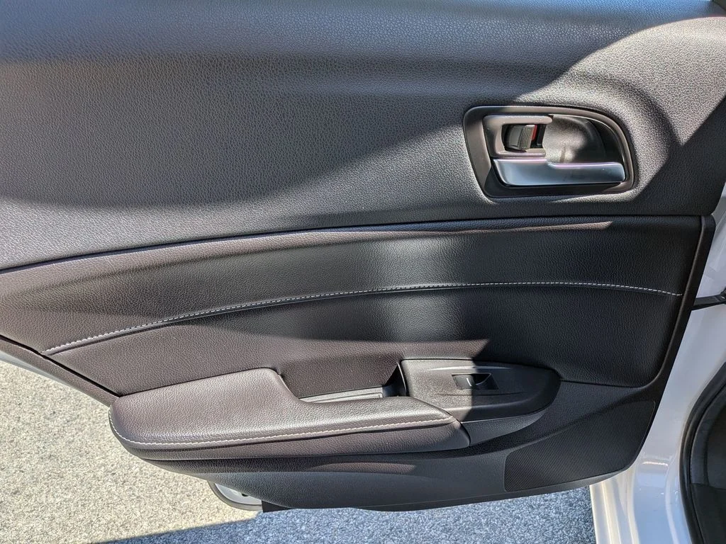 Used 2022  Acura Premium Package image 26