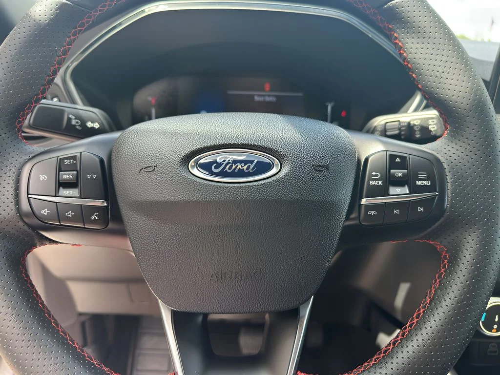 Used 2026 Star White Metallic Tri-Coat Ford ST Line image 29