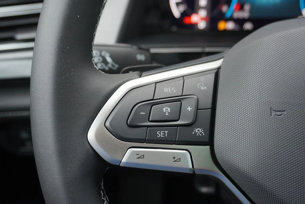 New 2026 Black Volkswagen SE w/Technology image 23